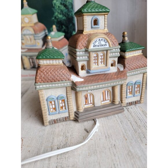 Dickens train station Keepsake porcelain lighted house Village accessory Xmas vi - Picture 7 of 9